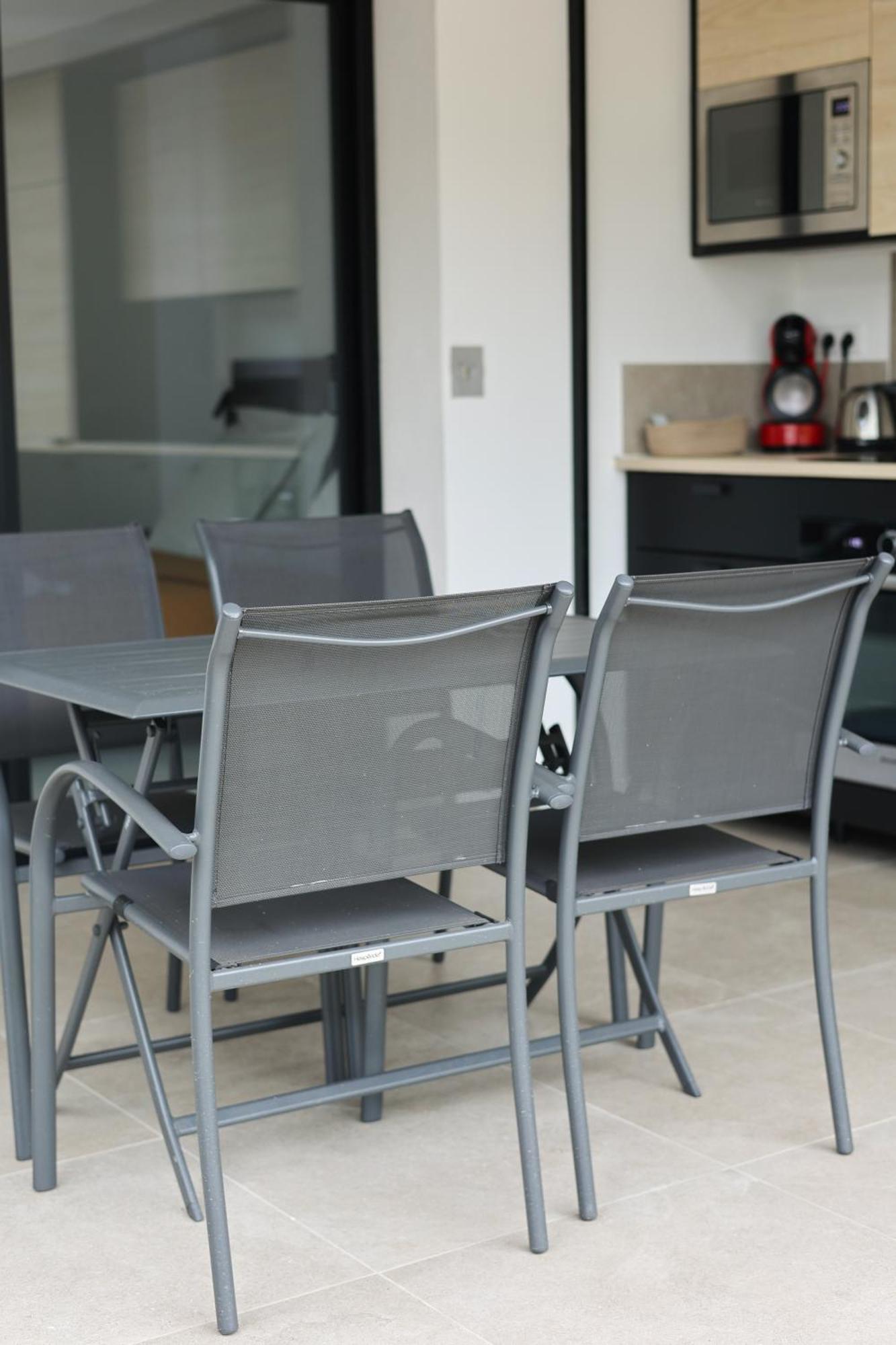 Marina Di Fautea Apartman Olmucciu Szoba fotó