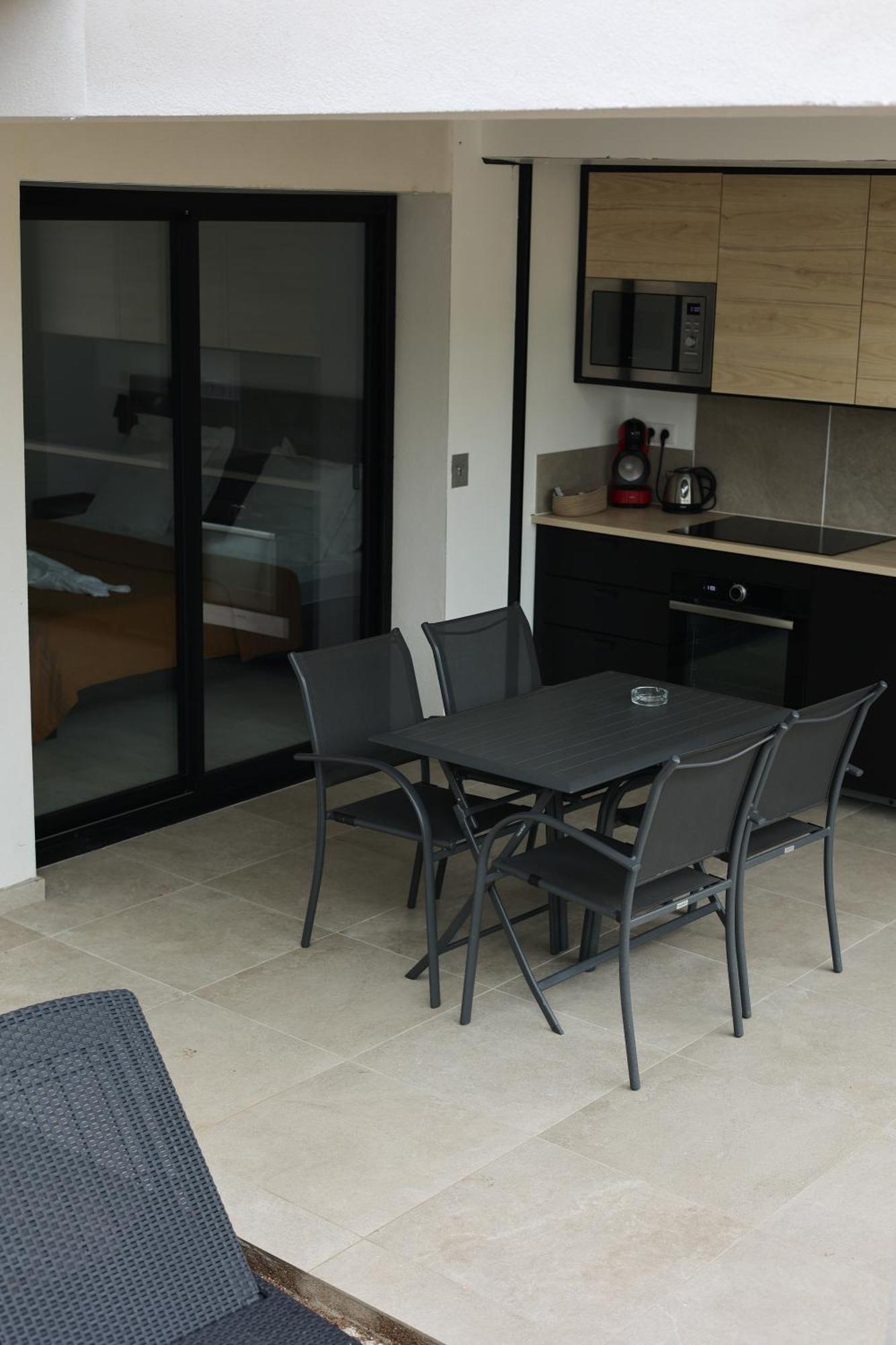 Marina Di Fautea Apartman Olmucciu Szoba fotó
