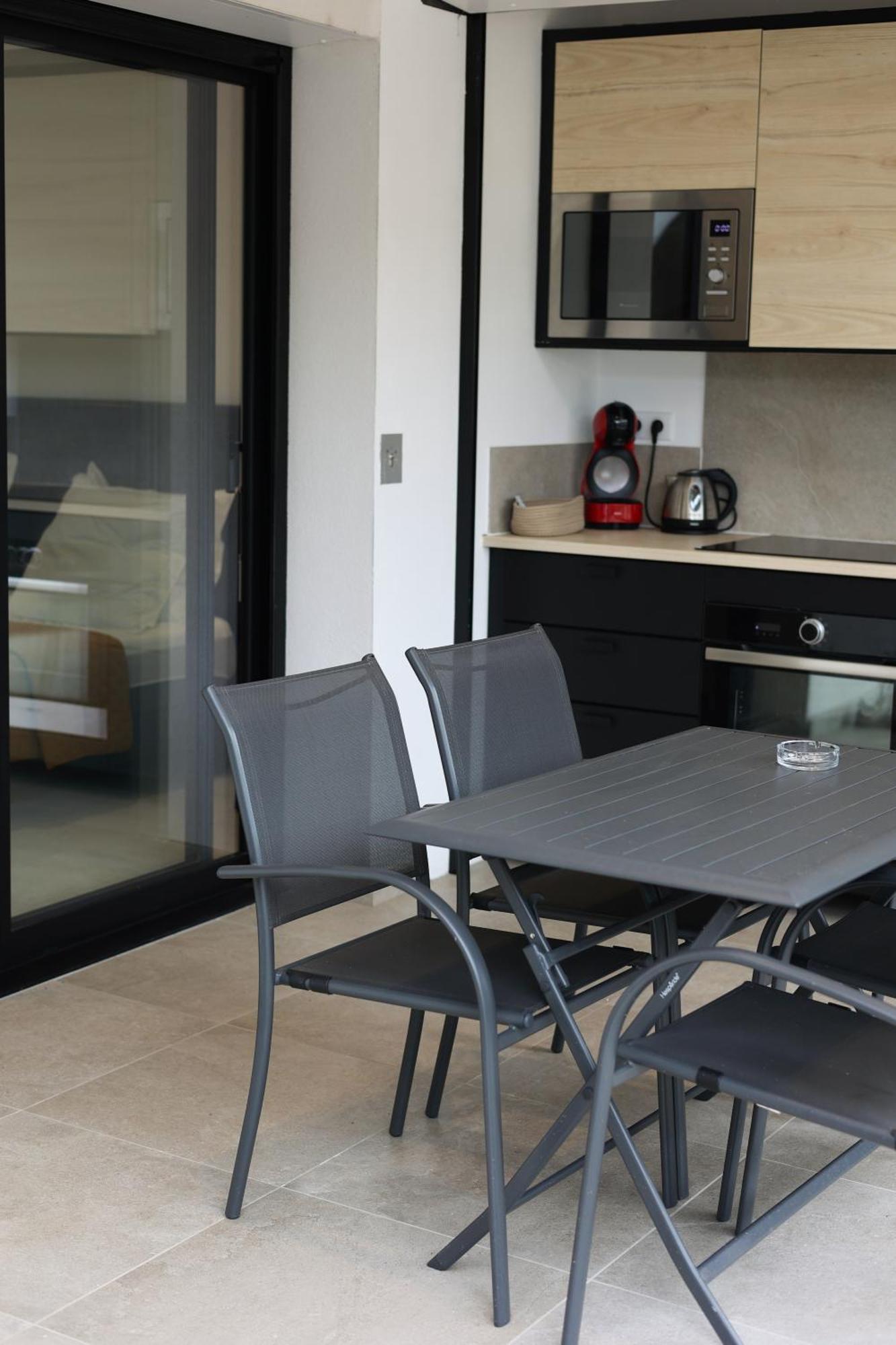 Marina Di Fautea Apartman Olmucciu Szoba fotó